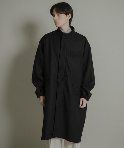 『UR TECH』剪裁呢料派克大衣