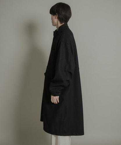 『UR TECH』剪裁呢料派克大衣