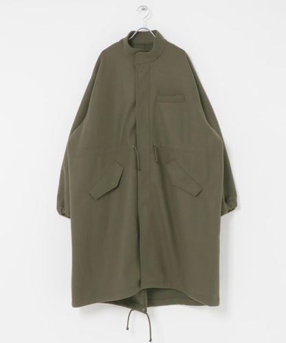 『UR TECH』剪裁呢料派克大衣