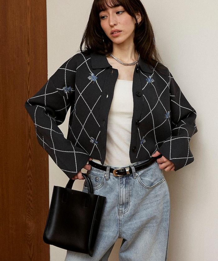 線條鑽石＆花卉刺繡短款開衫