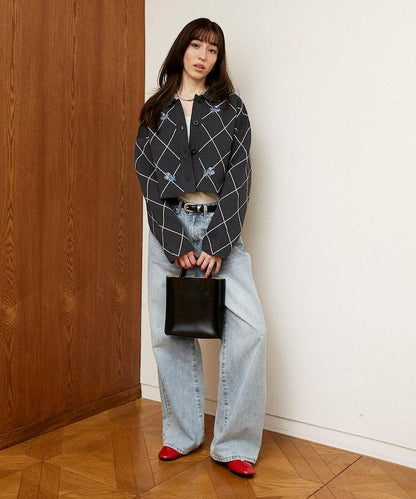 線條鑽石＆花卉刺繡短款開衫