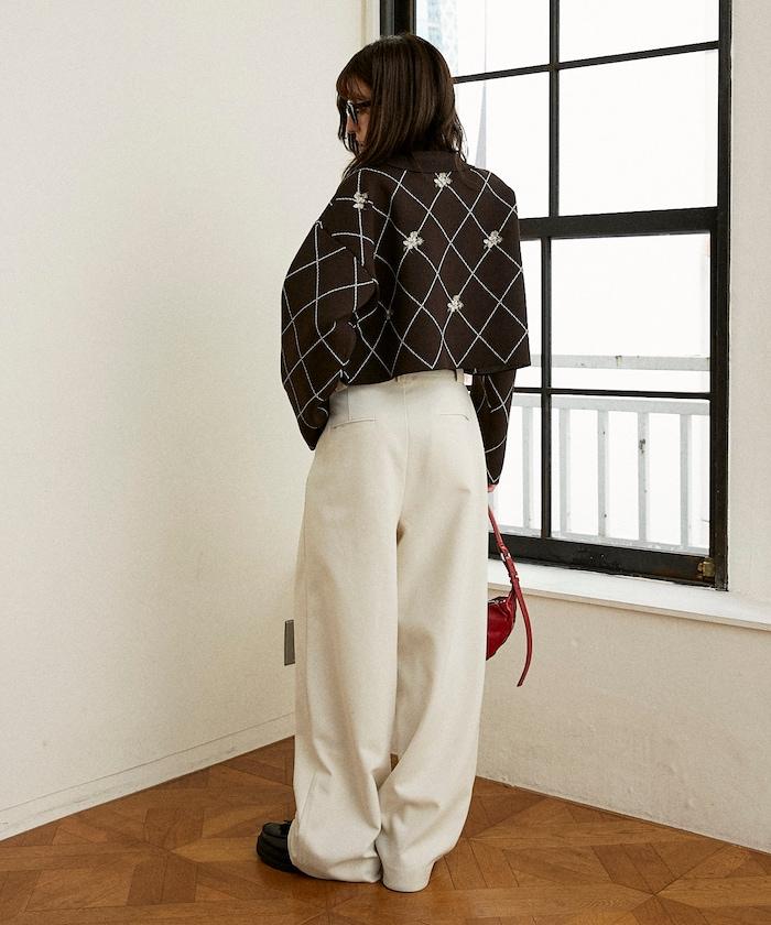 線條鑽石＆花卉刺繡短款開衫