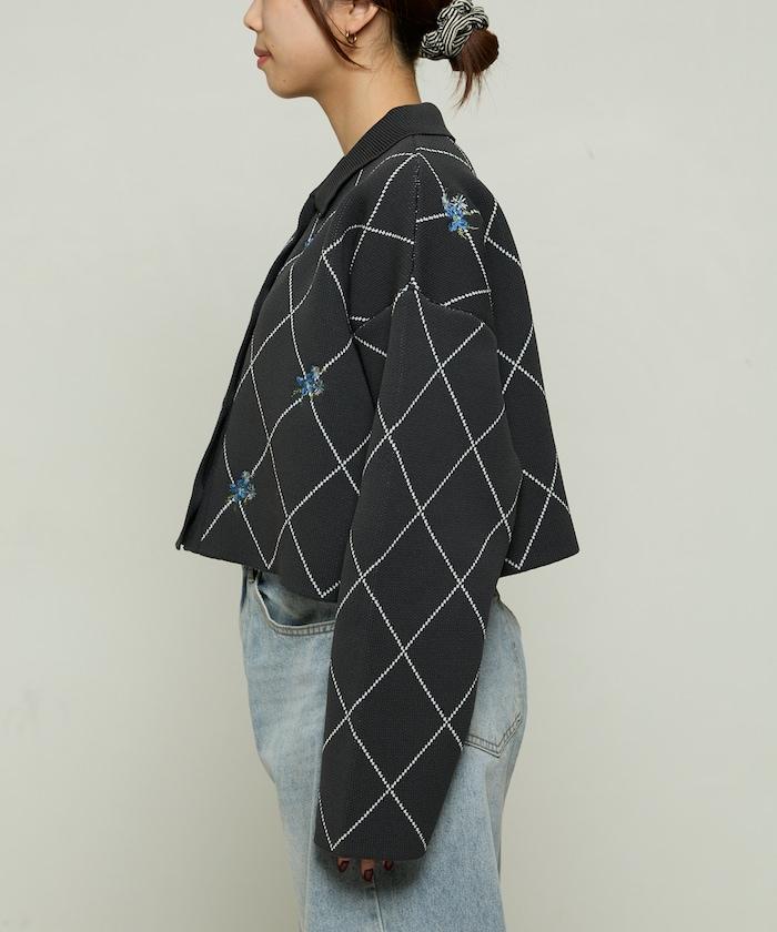 線條鑽石＆花卉刺繡短款開衫