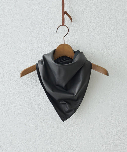 《15 quinze》皮質圍巾