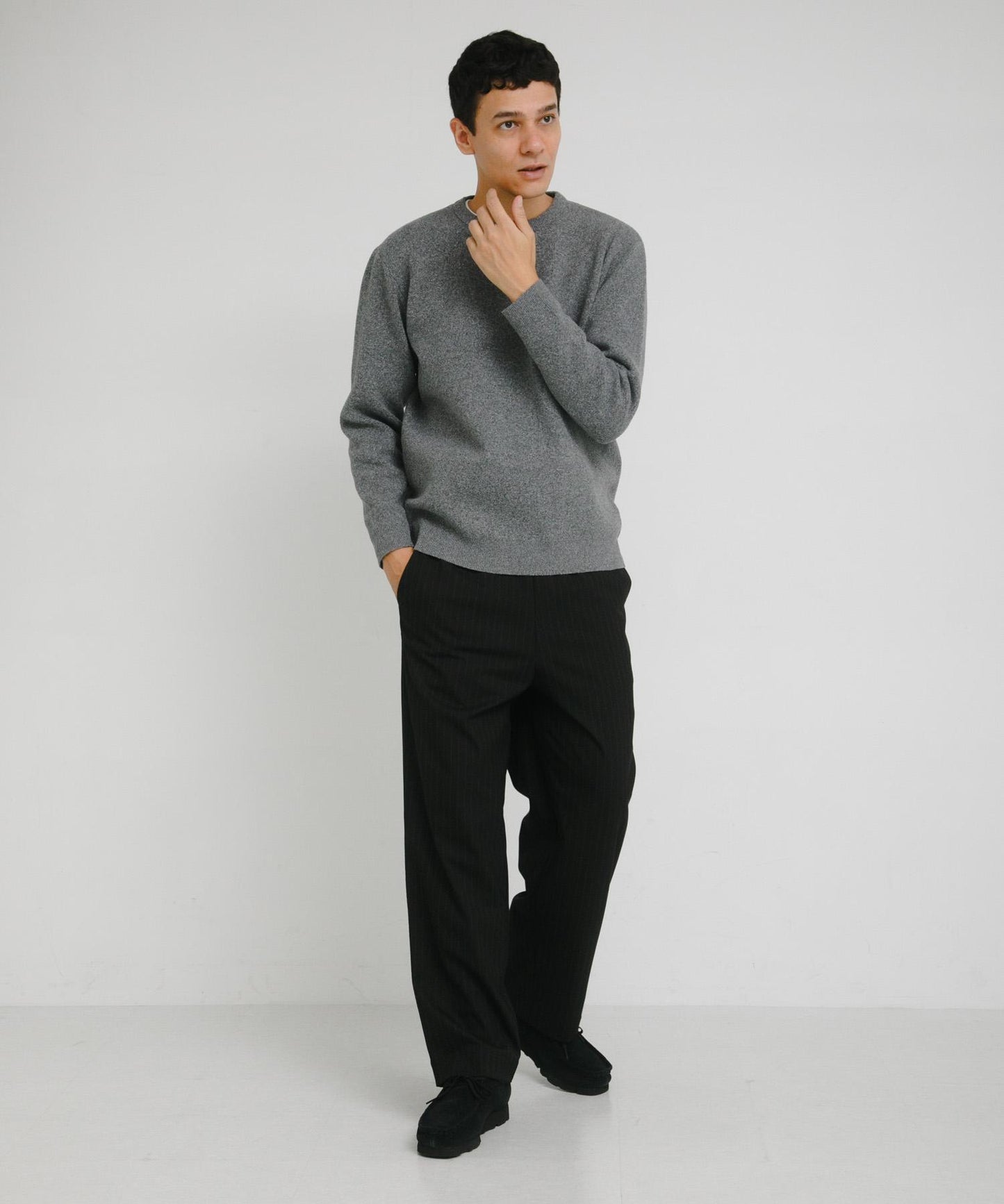 抗起球可水洗圓領針織衫