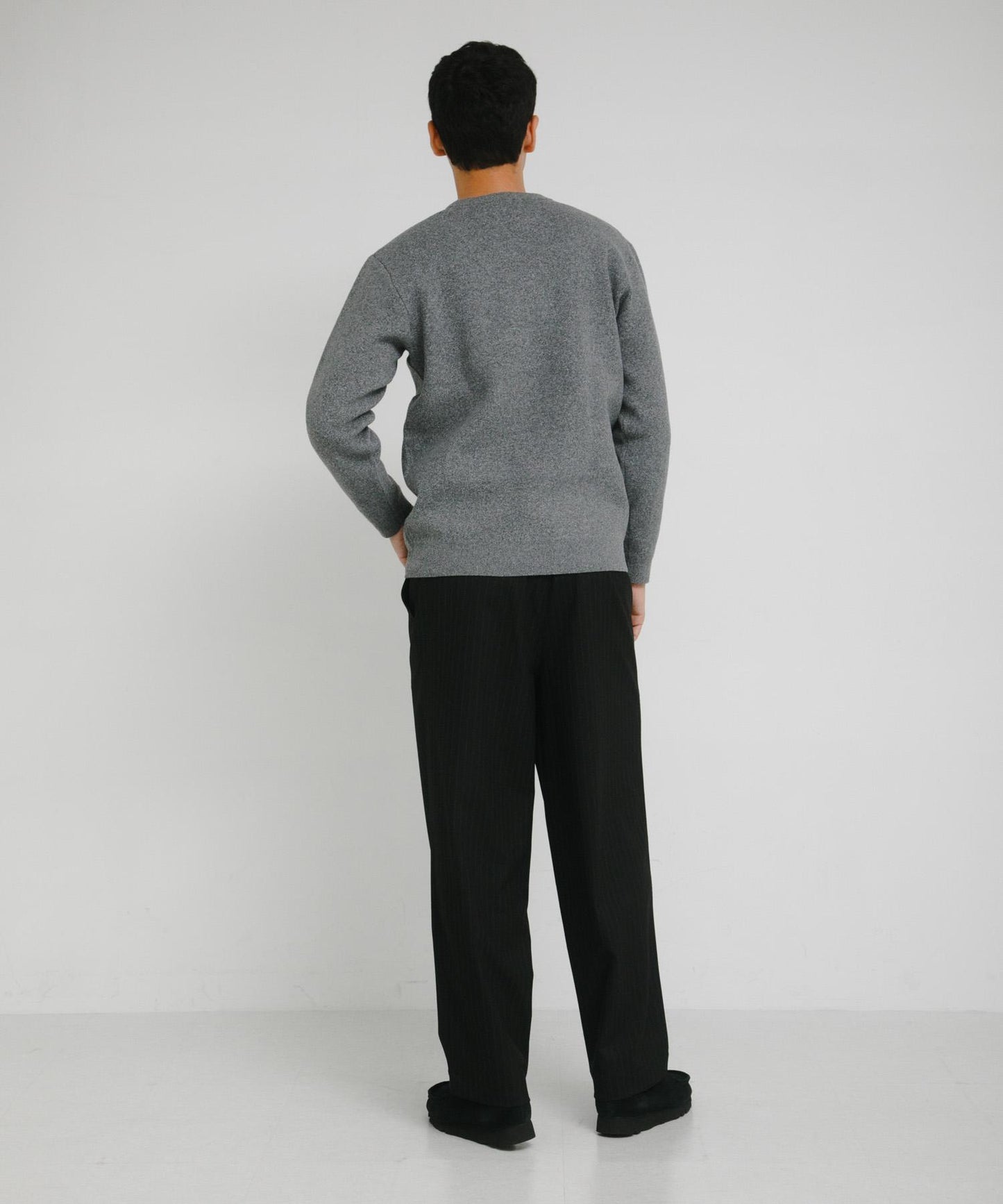 抗起球可水洗圓領針織衫