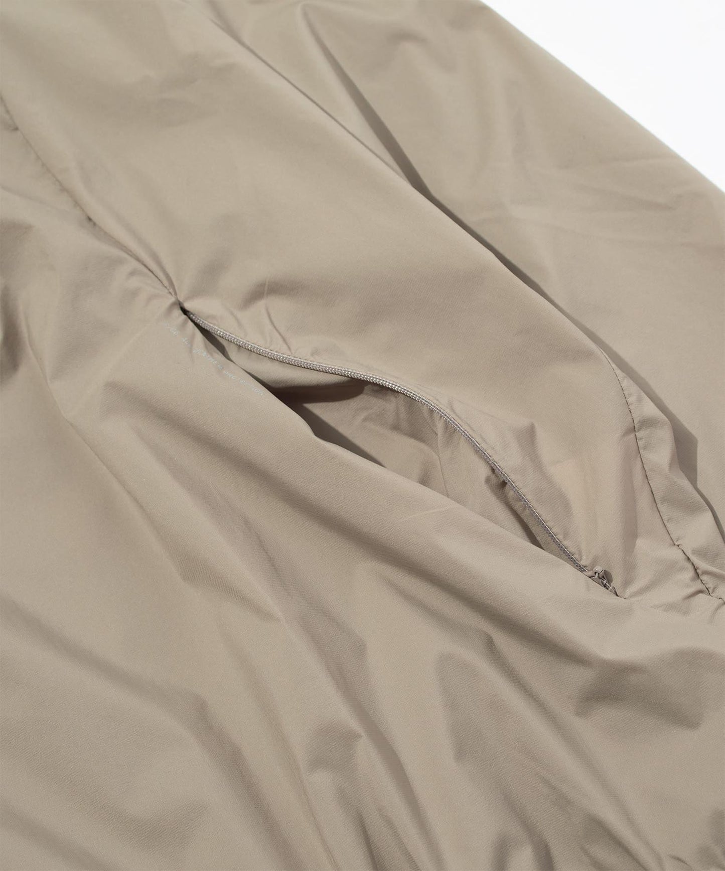 F/CE. WATERPROOF STOWABLE JACKET 防水可收納夾克