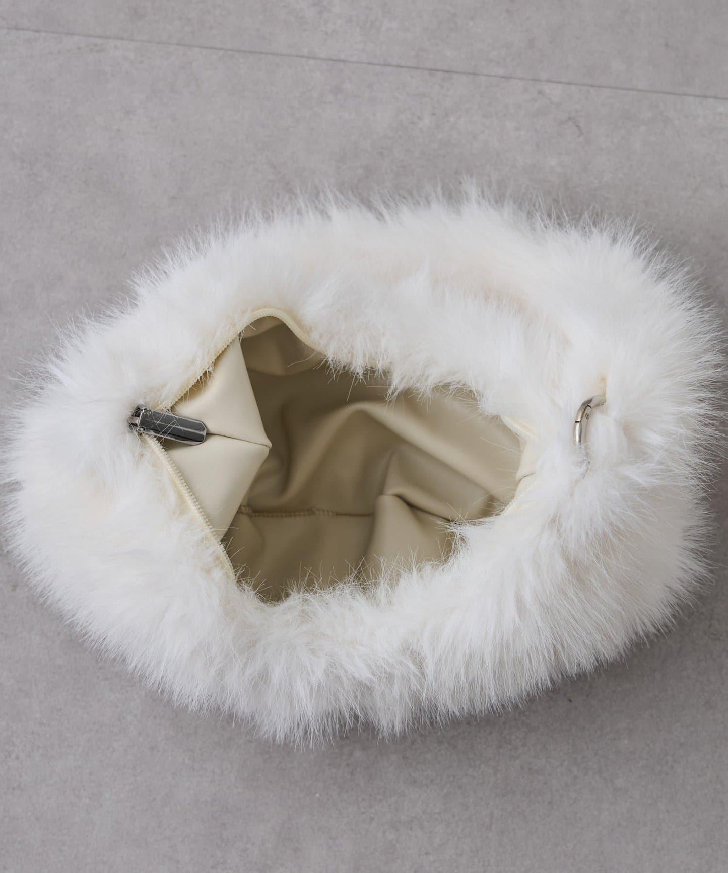 【HolidayCollection】毛絨愛心包