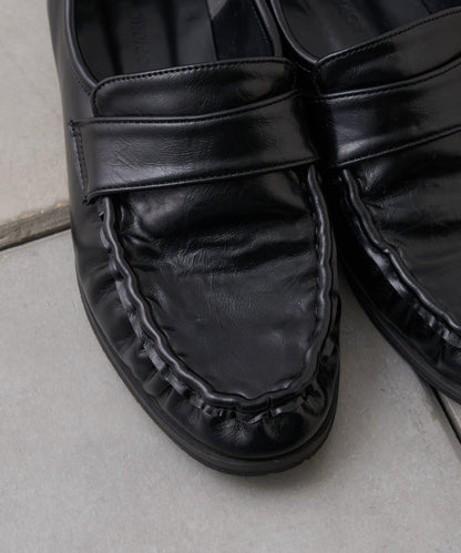 褶皺設計拼接材質平底樂福鞋