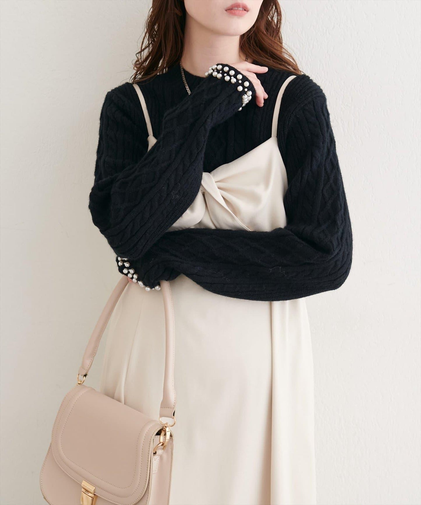 袖口珍珠柔軟針織衫