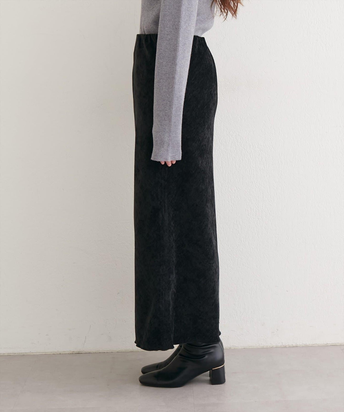 斜裁漸變天鵝絨半身裙