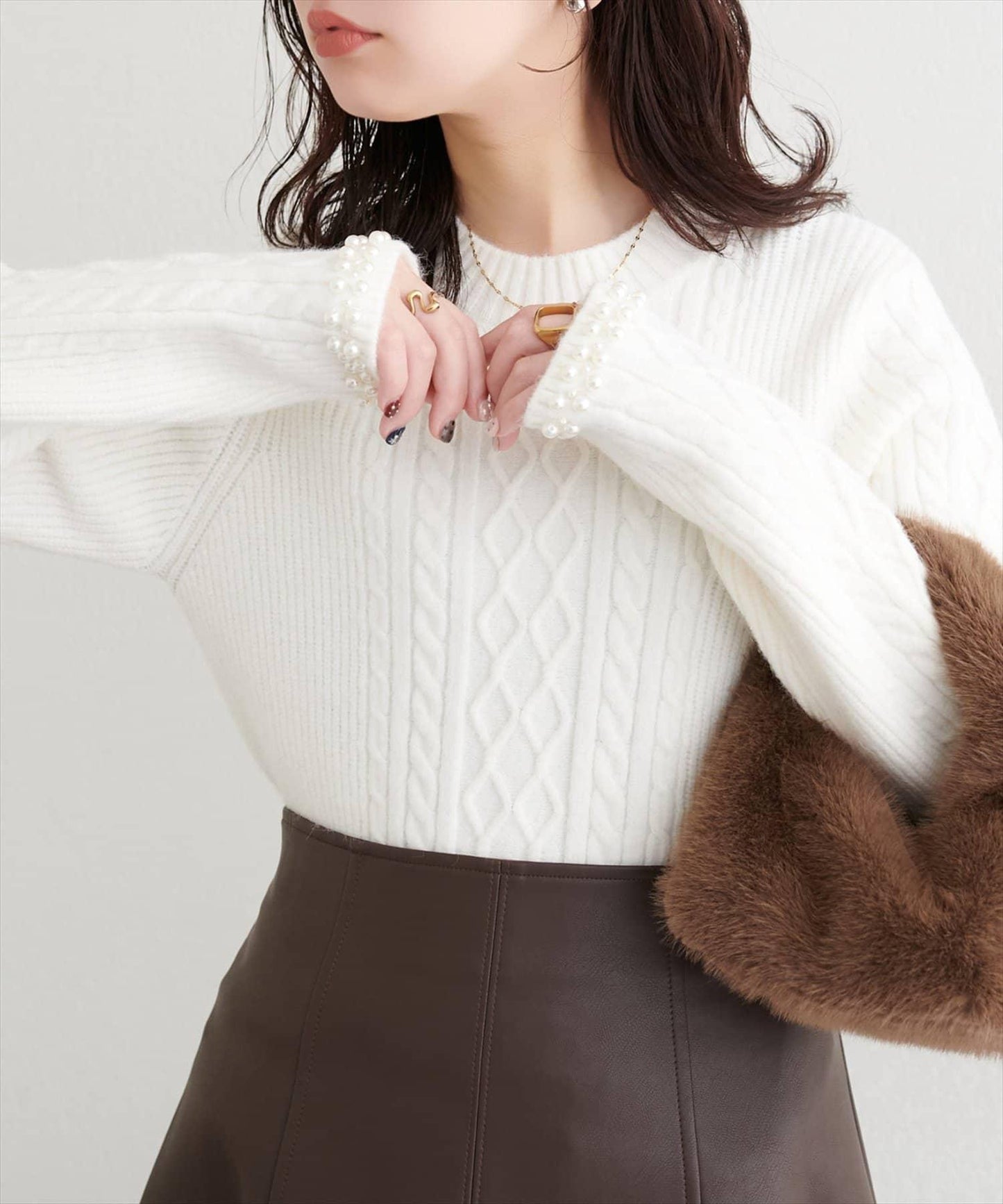 袖口珍珠柔軟針織衫