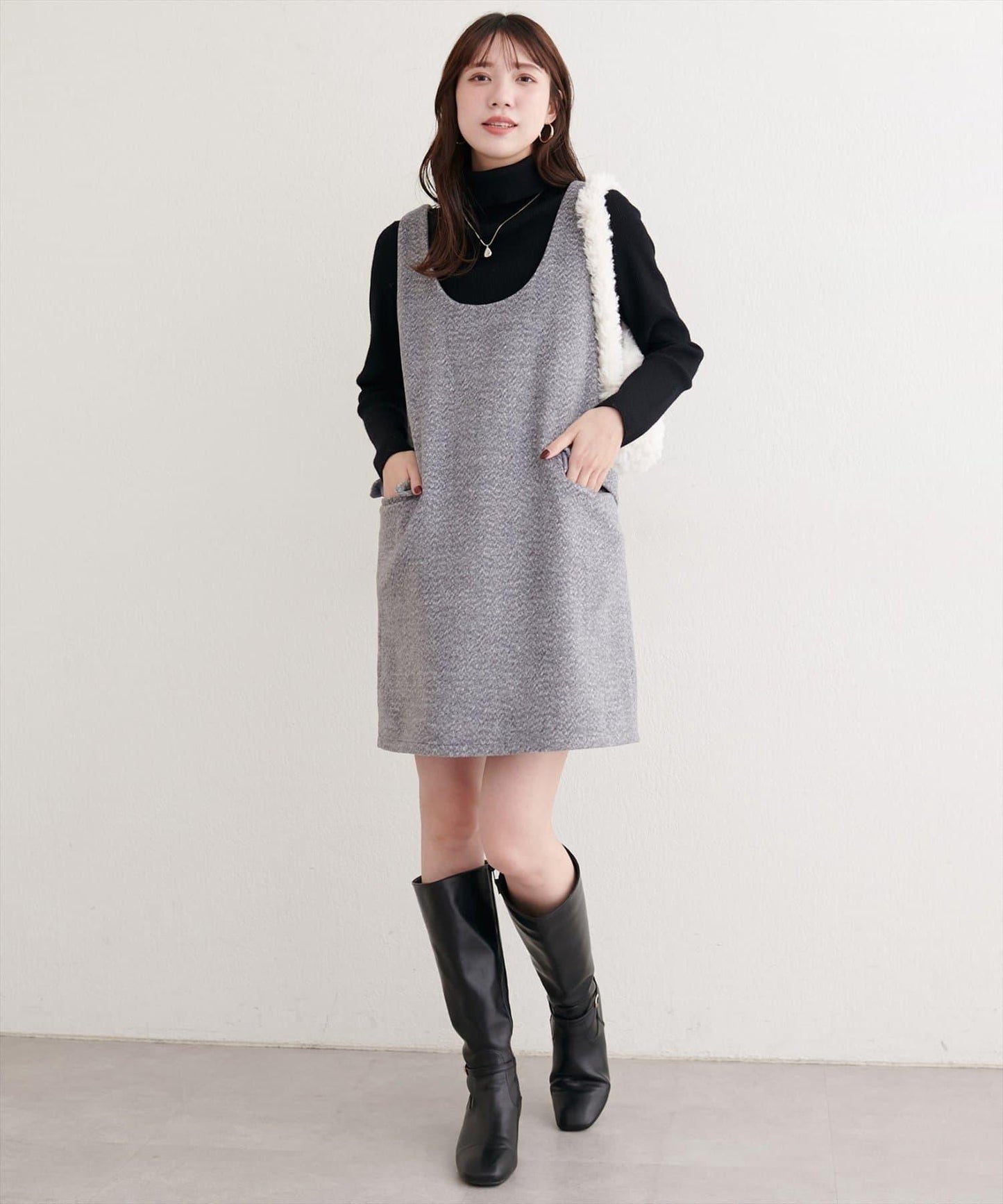 混色仿羊毛迷你揹帶裙