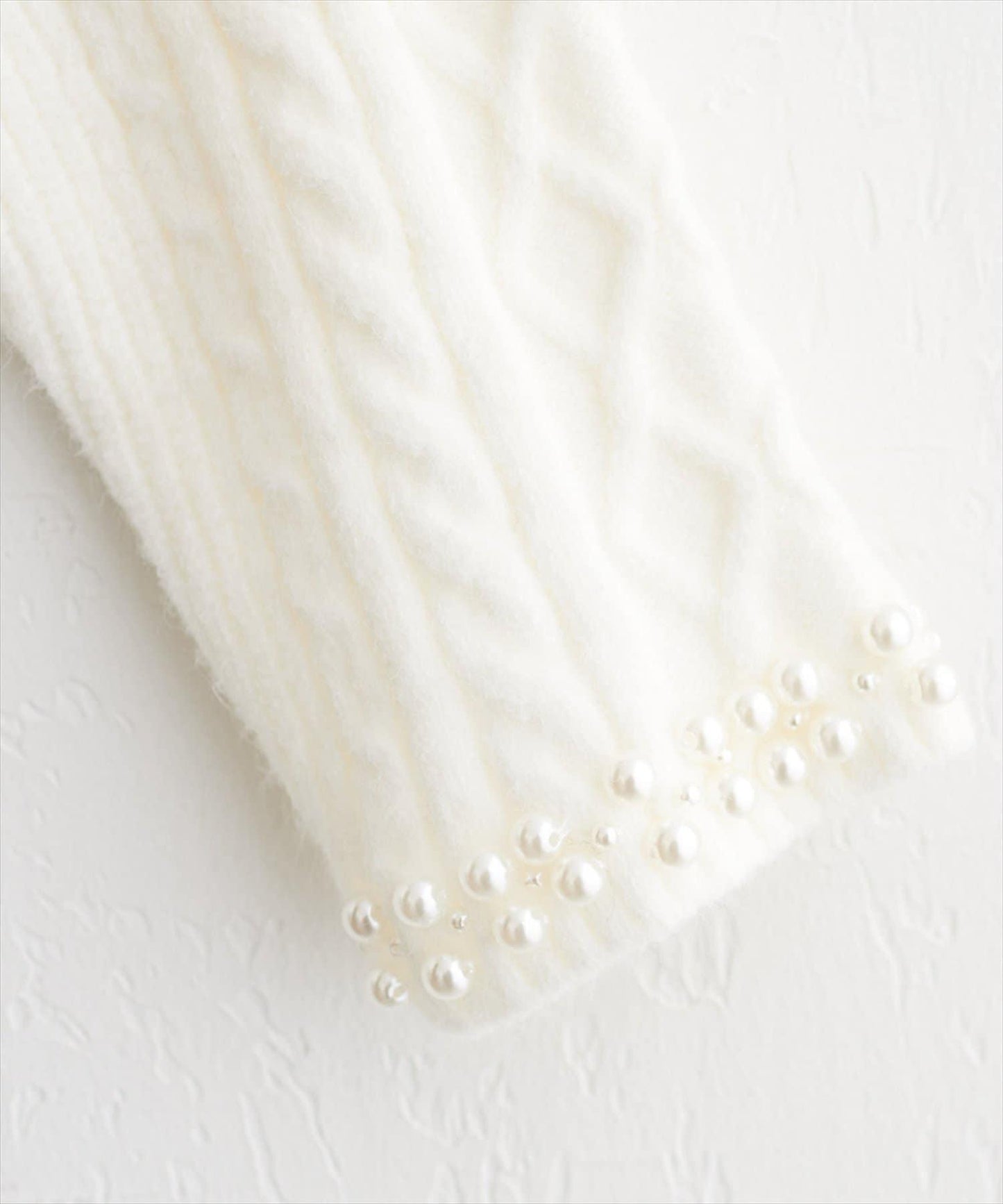 袖口珍珠柔軟針織衫