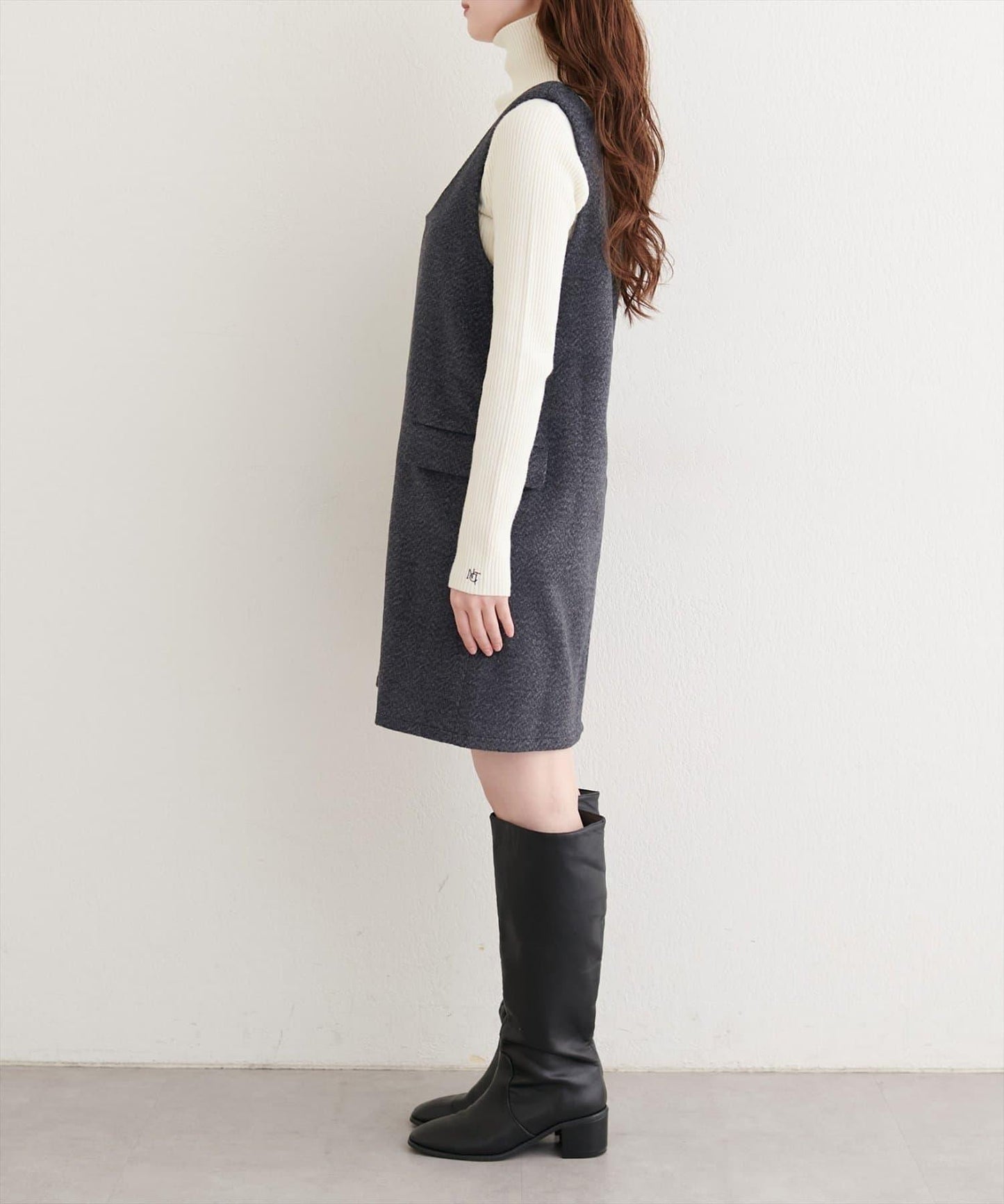 混色仿羊毛迷你揹帶裙