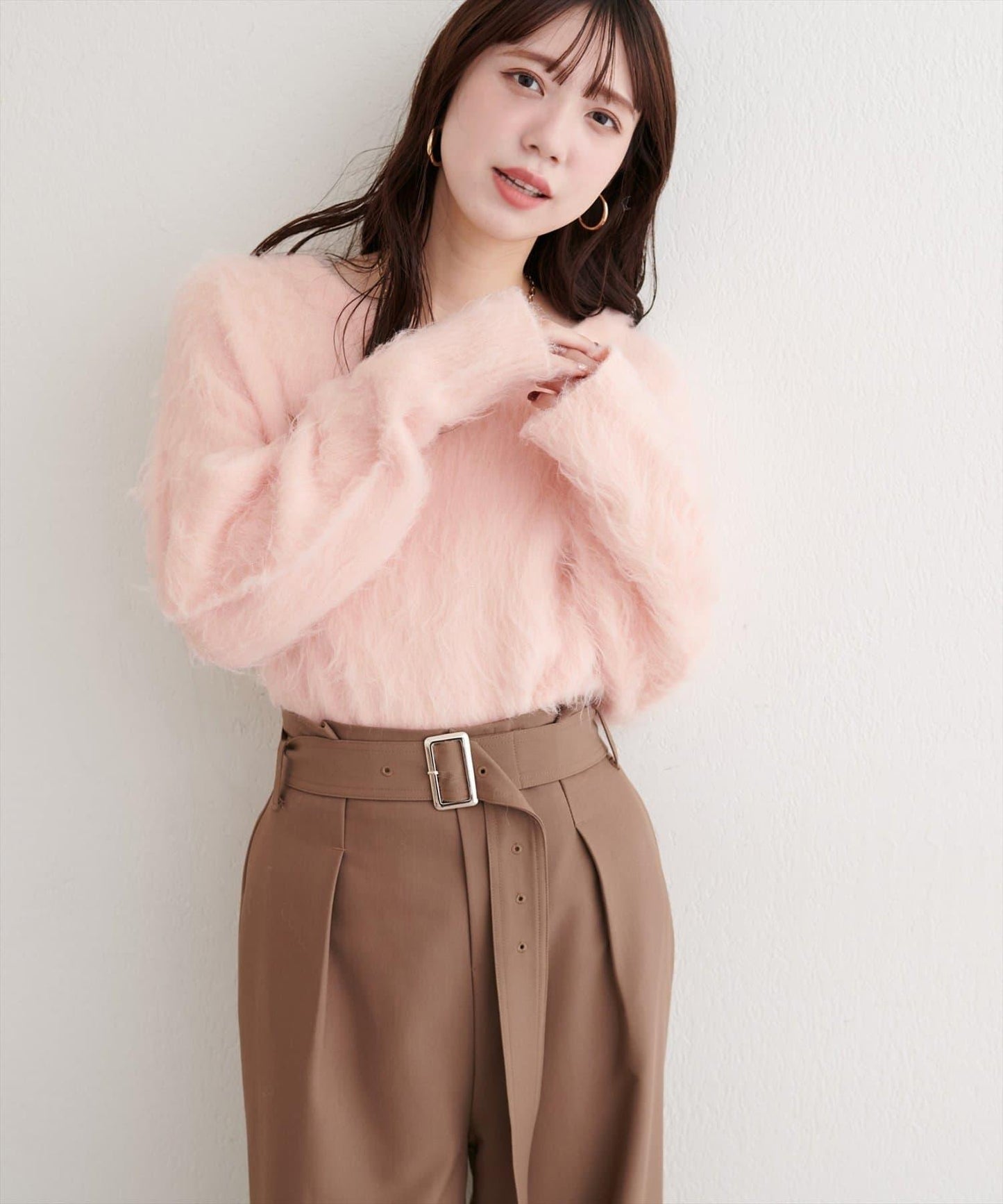 長款羽毛圓領針織套頭衫