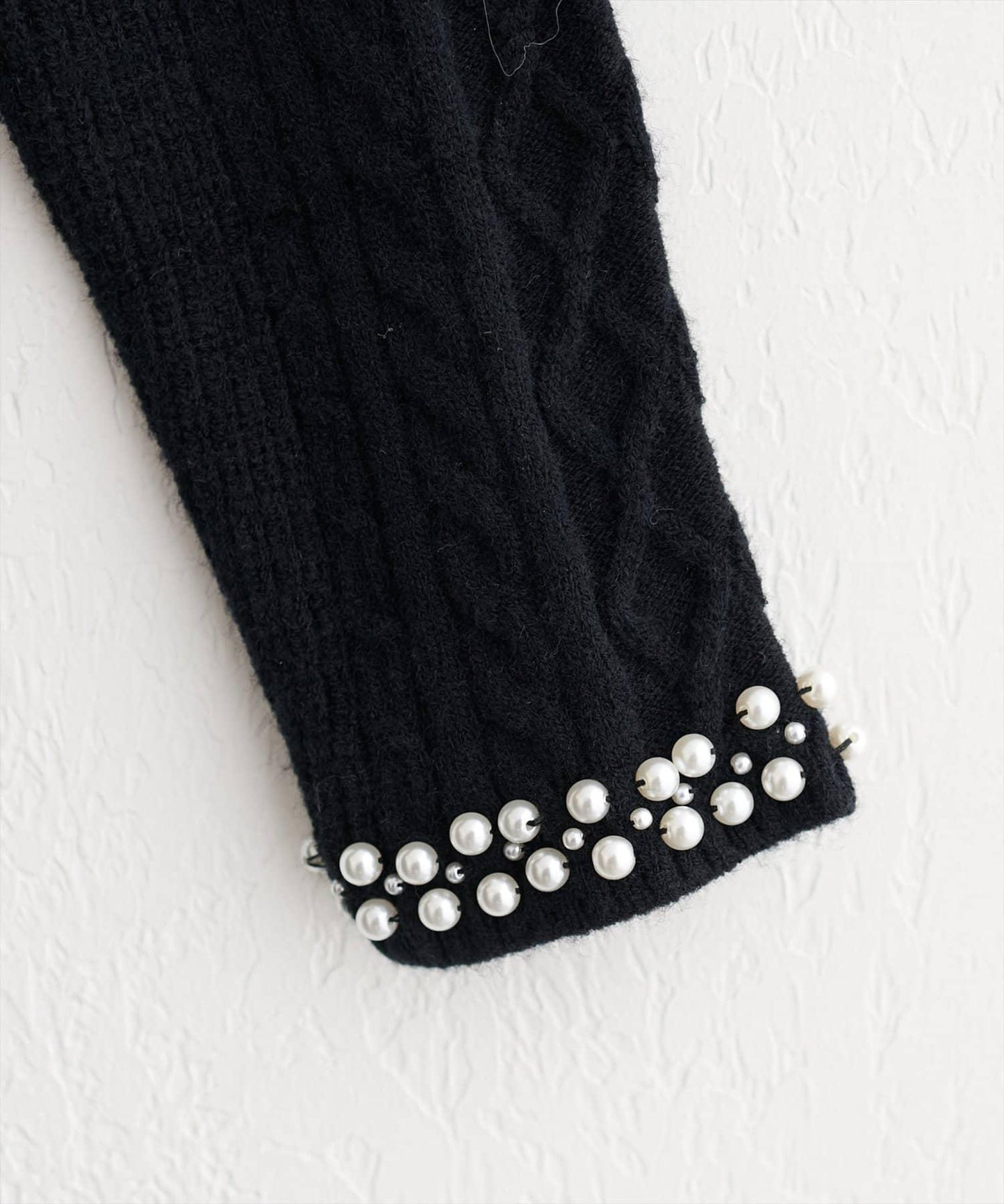 袖口珍珠柔軟針織衫