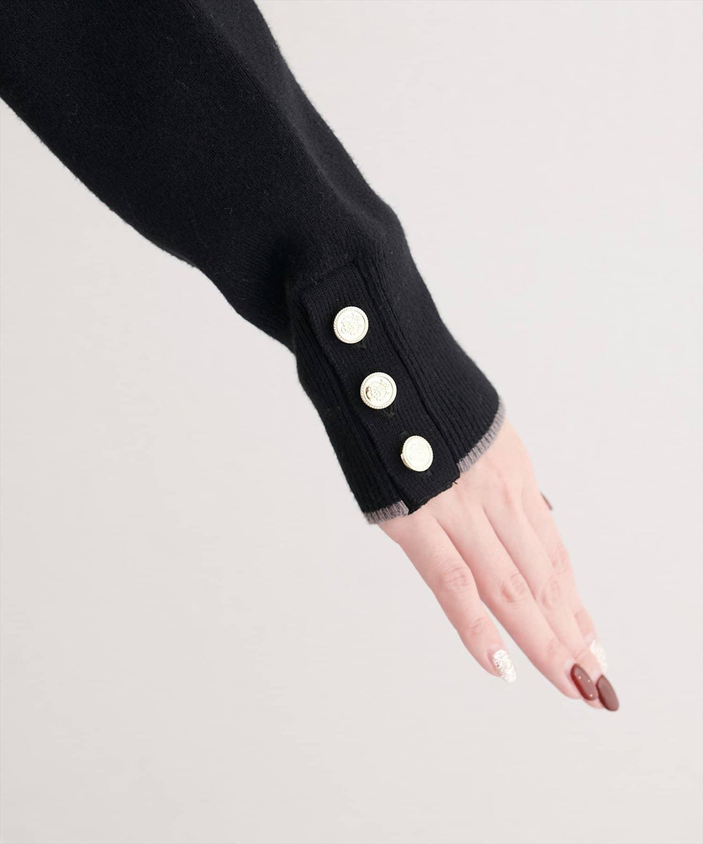 愛心領拼色針織套頭衫