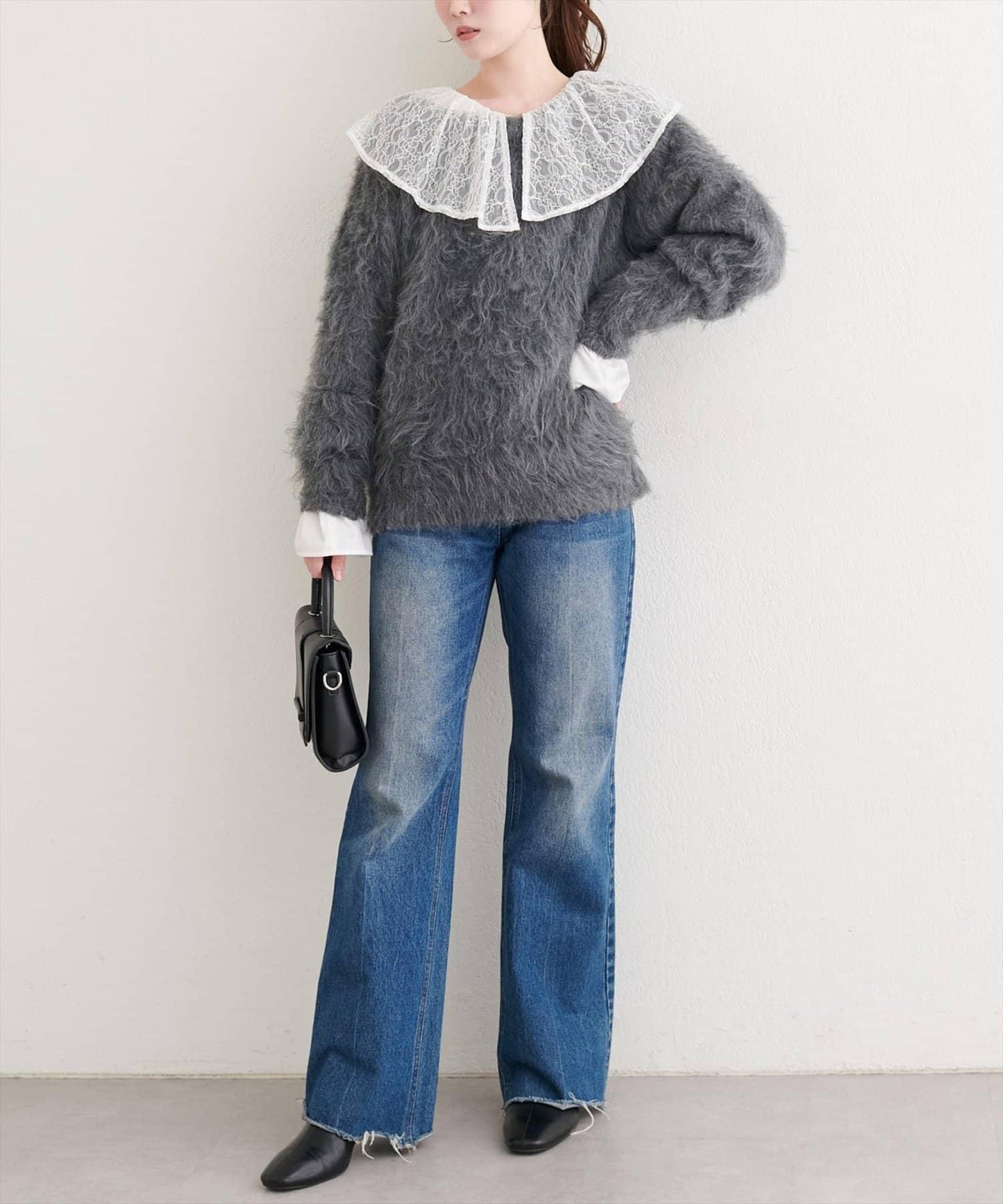 長款羽毛圓領針織套頭衫