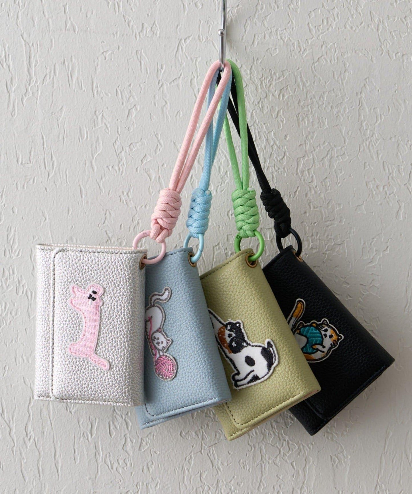 帶肩帶貓咪刺繡卡包