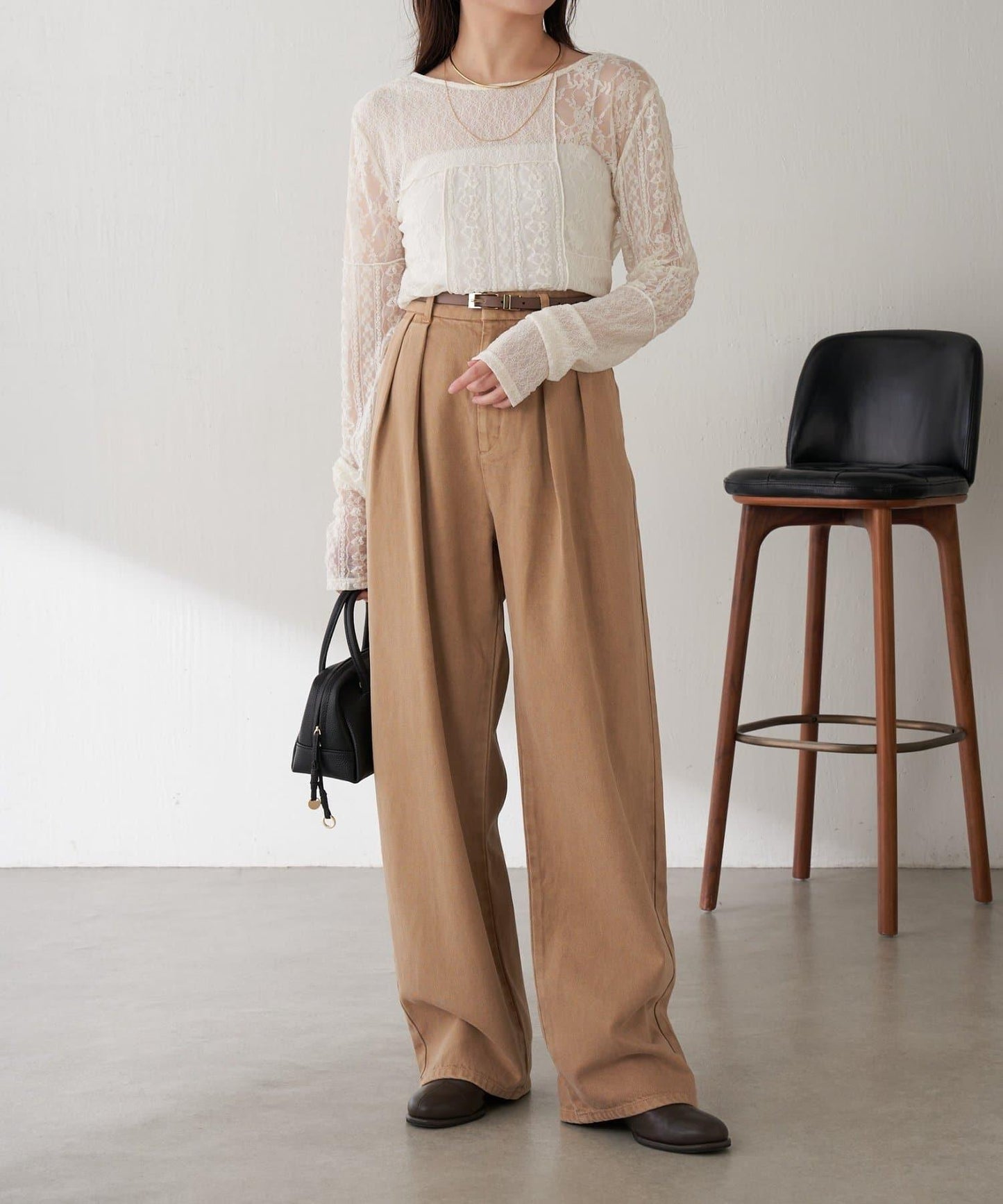 【疊穿推薦】Qanos蕾絲拼接長袖T恤