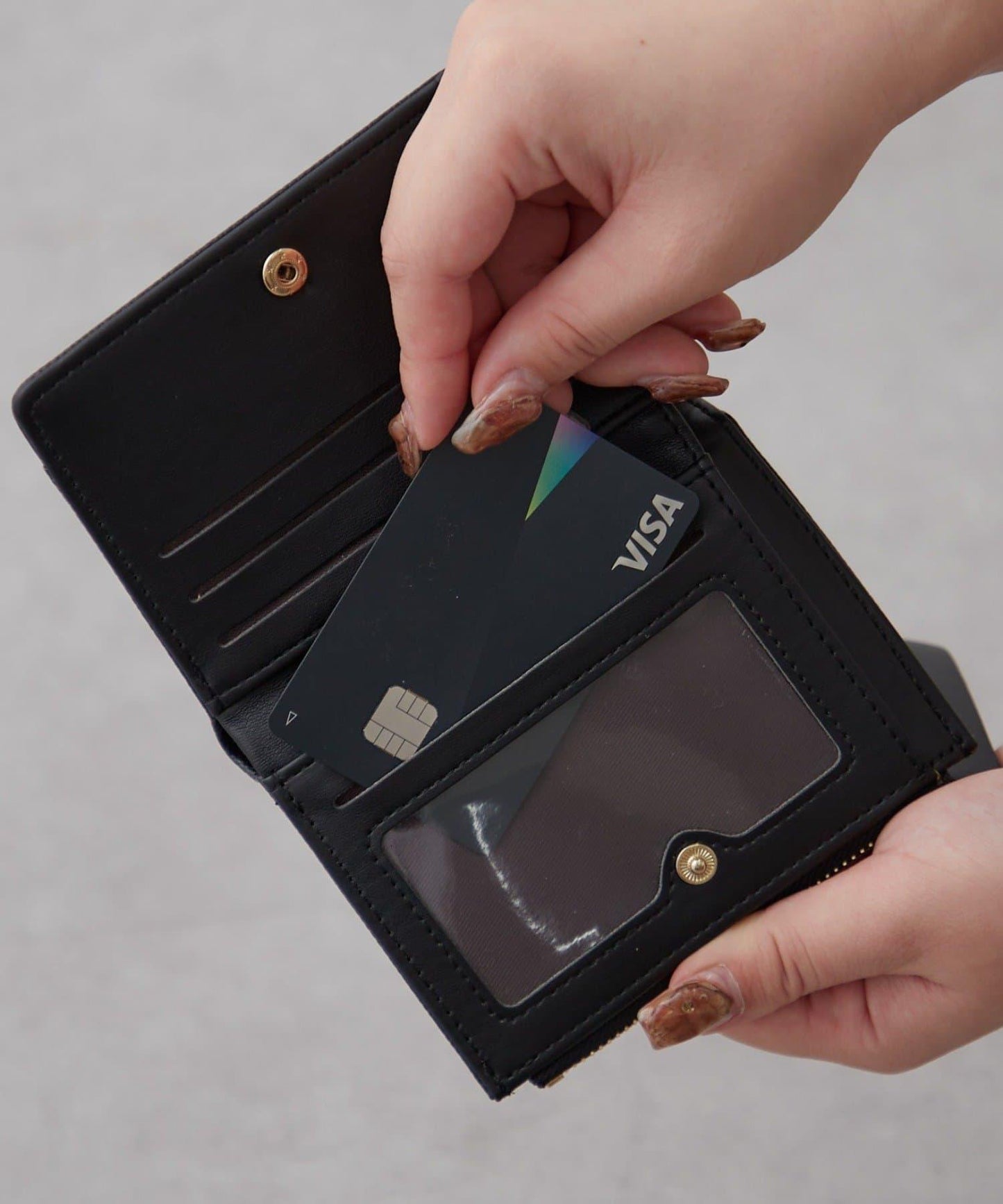 帶卡包、狗狗刺繡錢包