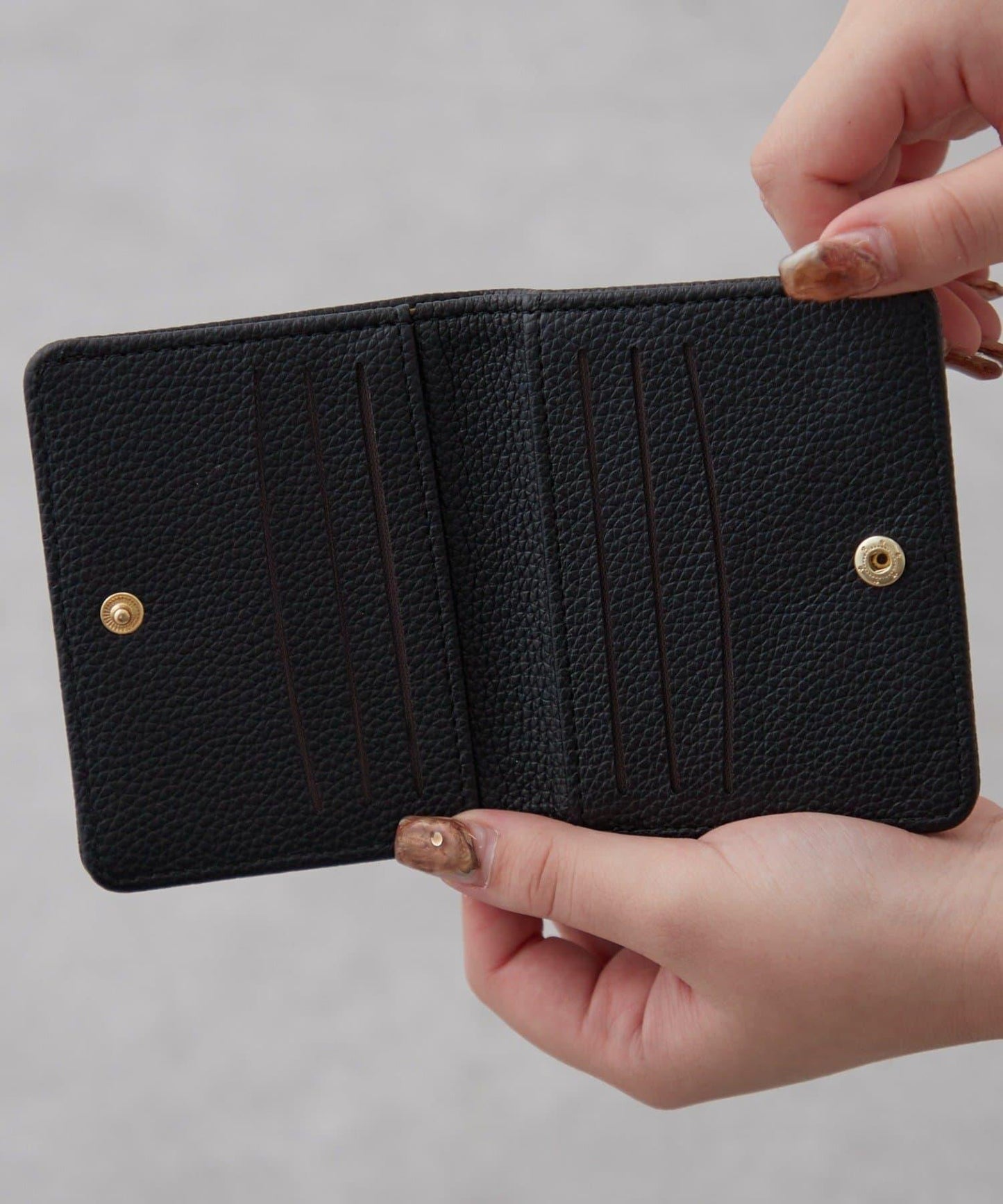 臘腸犬刺繡卡包