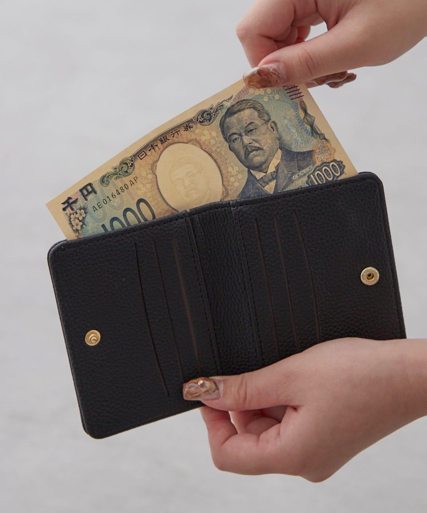 臘腸犬刺繡卡包