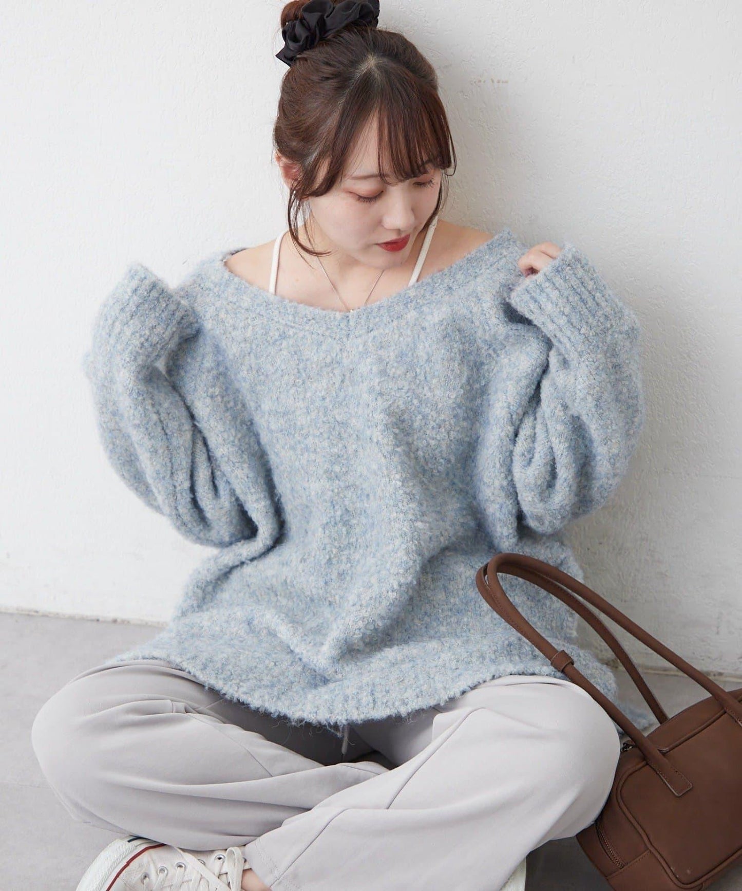 【nane】圈圈紗V領針織套頭衫