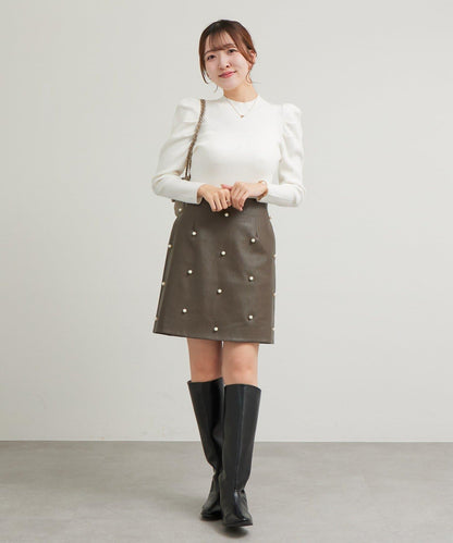 【sanaセレクト】珍珠裝飾人造皮迷你裙