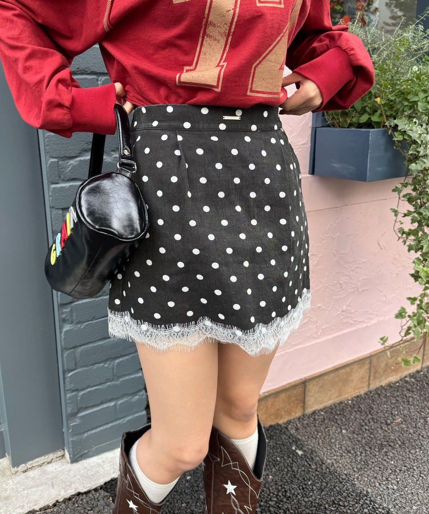 〈波點/條紋/純色〉蕾絲拼接下襬迷你裙