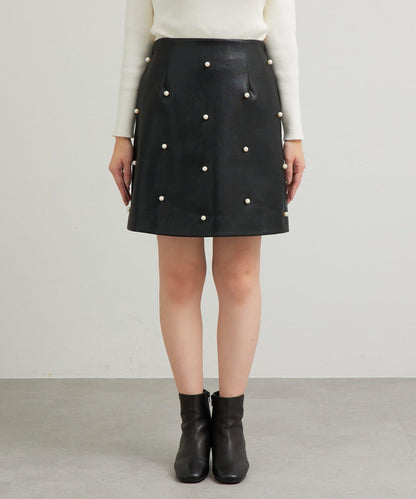 【sanaセレクト】珍珠裝飾人造皮迷你裙