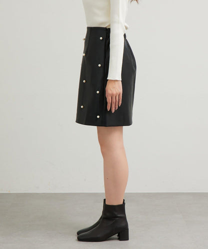 【sanaセレクト】珍珠裝飾人造皮迷你裙