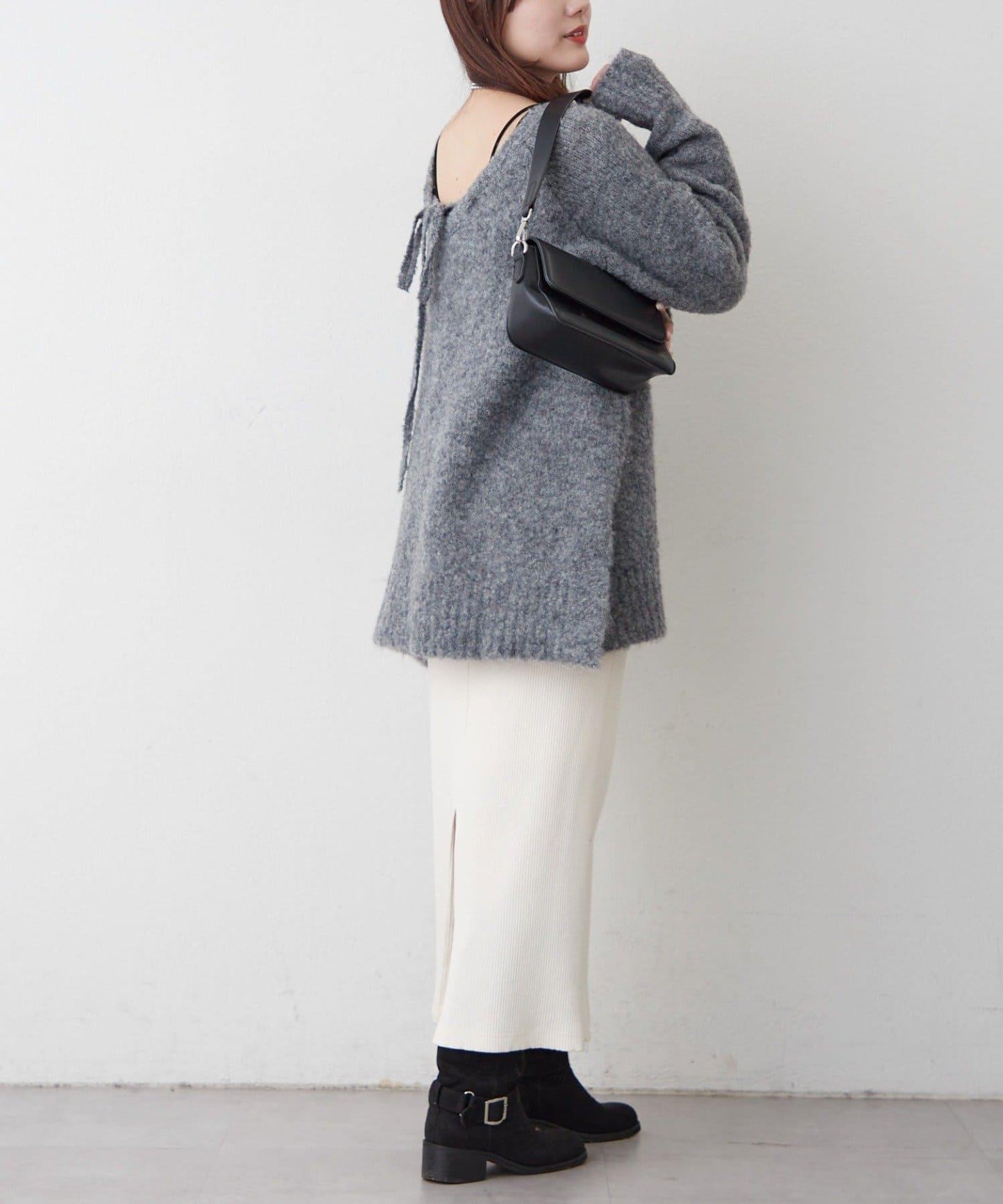 【nane】圈圈紗V領針織套頭衫