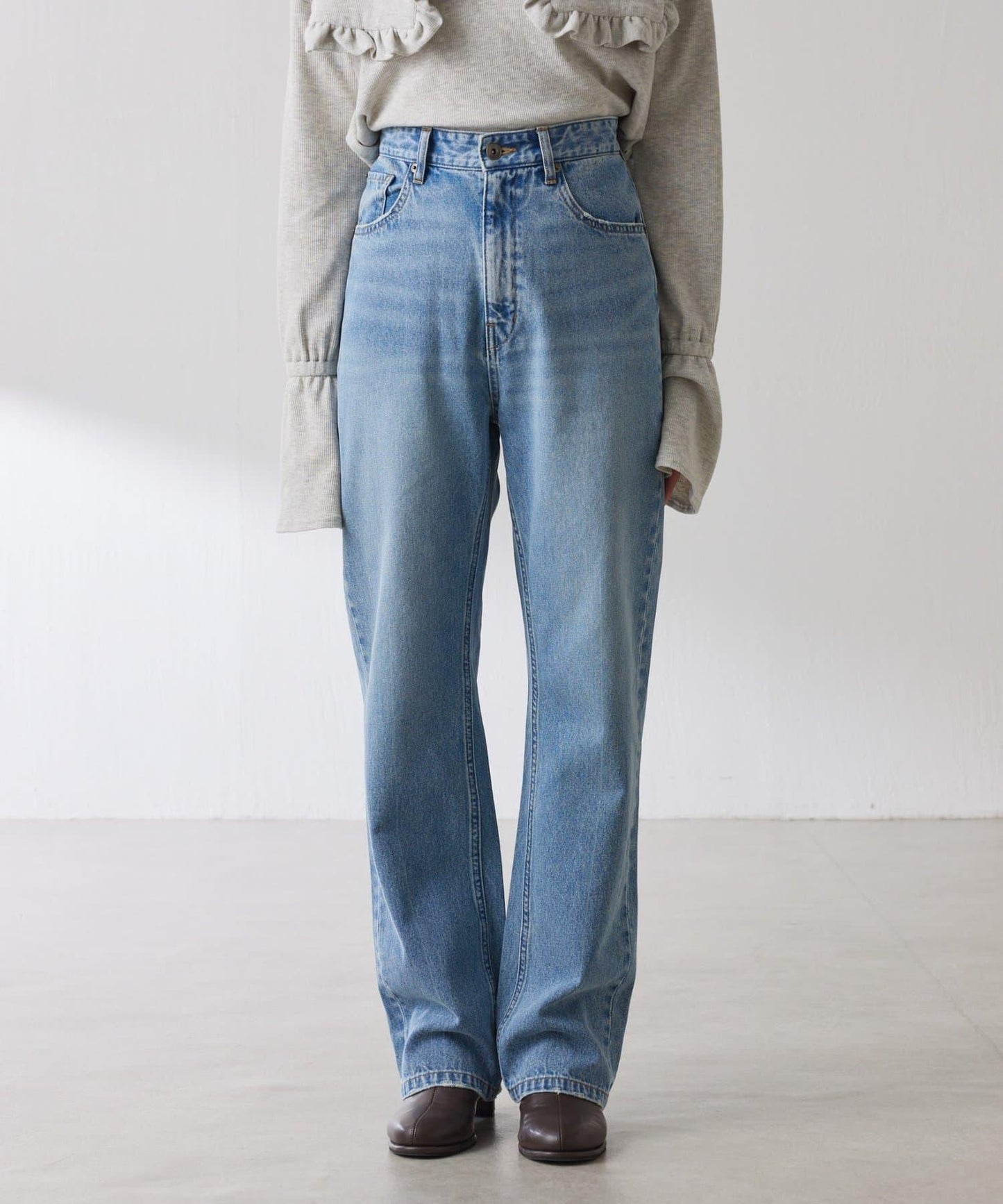 【顯腿長&美腿效果◎】Q.anos直筒牛仔褲