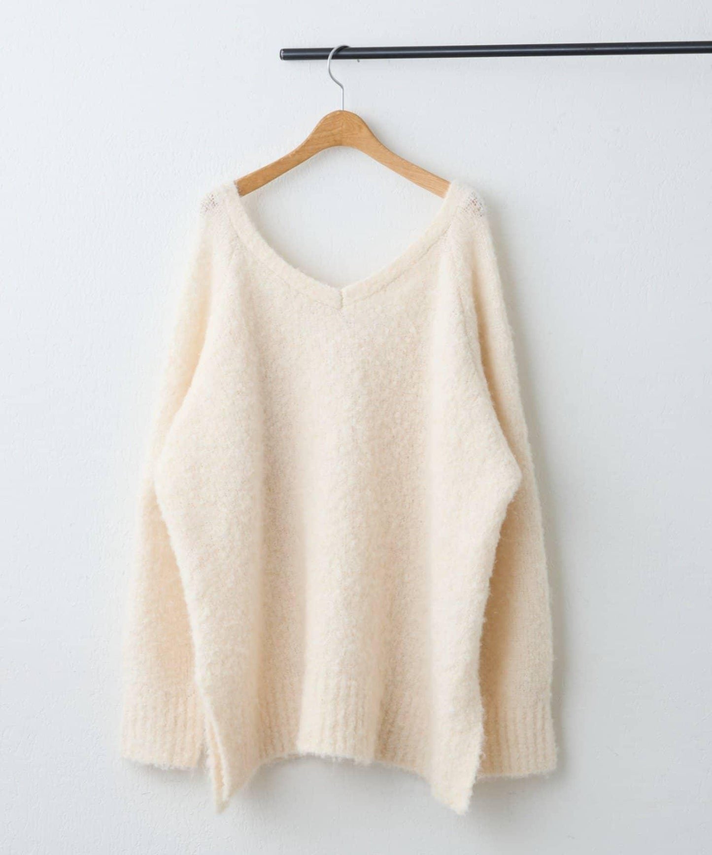 【nane】圈圈紗V領針織套頭衫