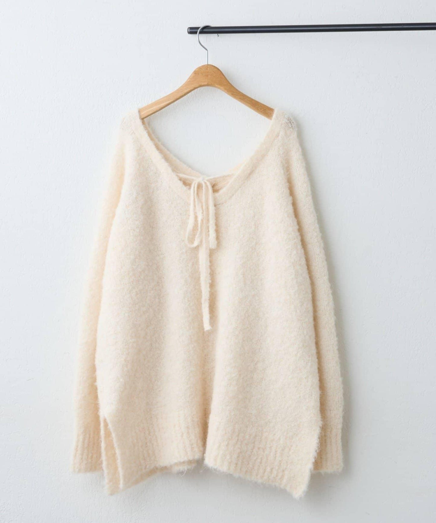 【nane】圈圈紗V領針織套頭衫