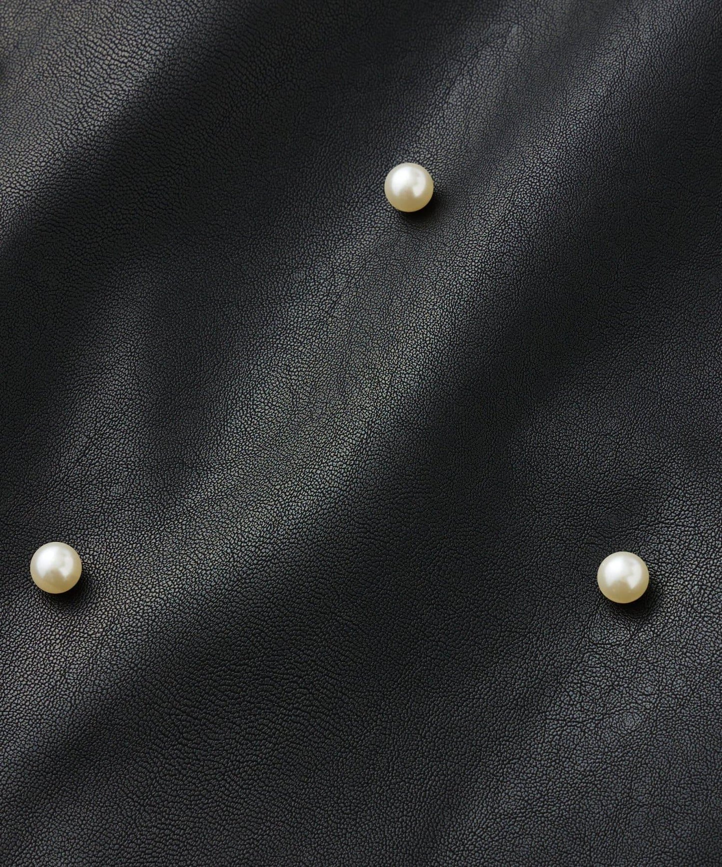 【sanaセレクト】珍珠裝飾人造皮迷你裙