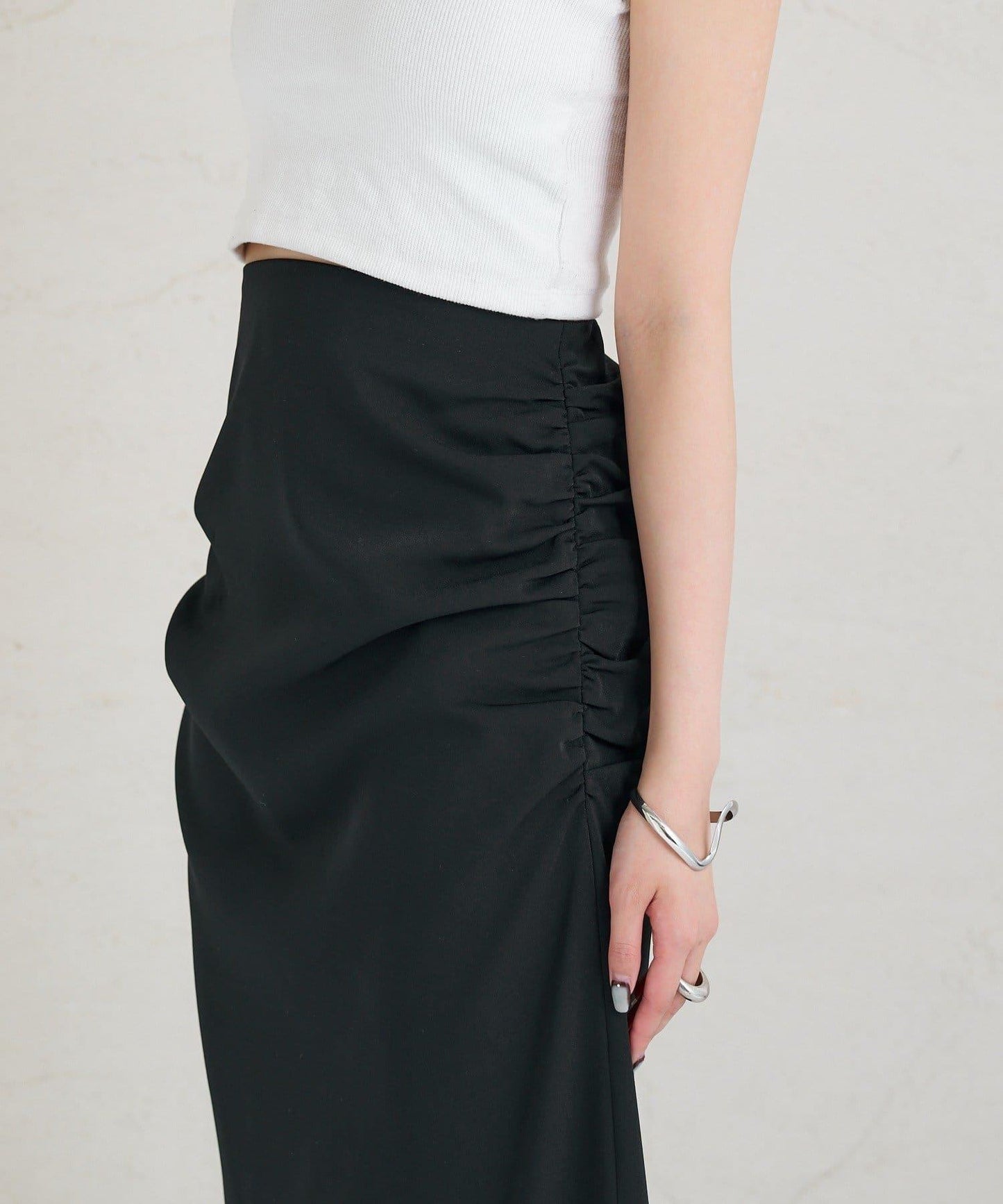 《10%OFFおすすめアイテム》側褶打褶半身裙