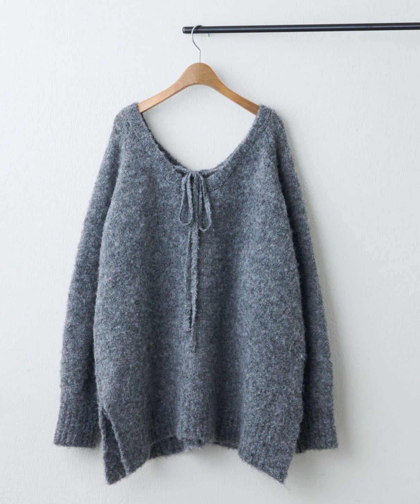 【nane】圈圈紗V領針織套頭衫