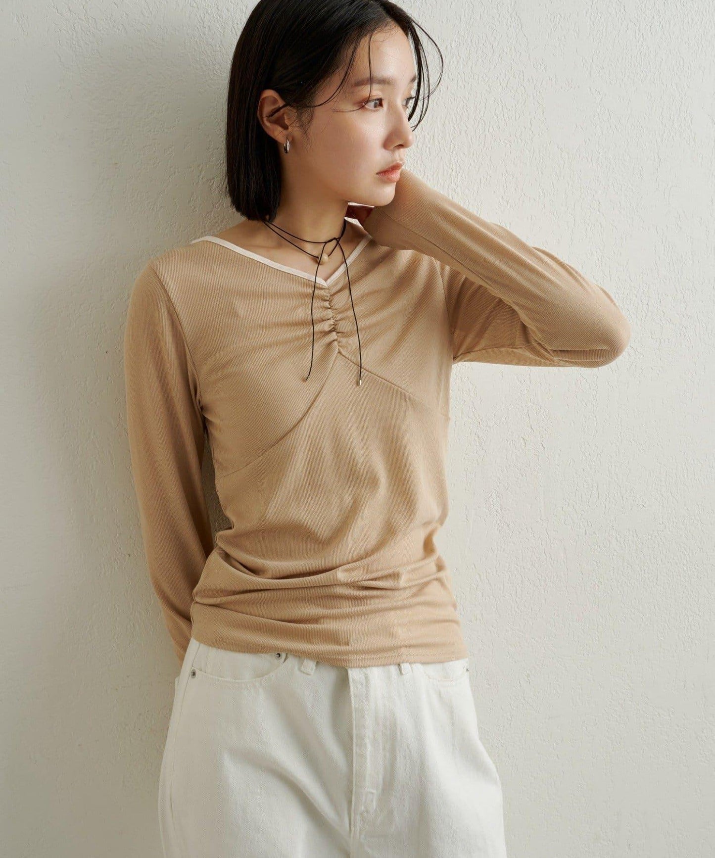 緞面拼接長袖T恤