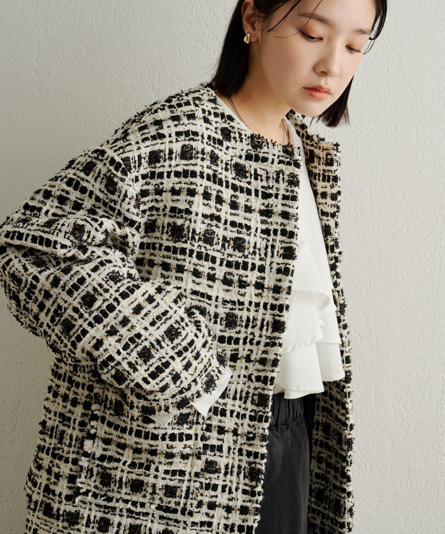 可搭配套裝穿著無領花呢夾克