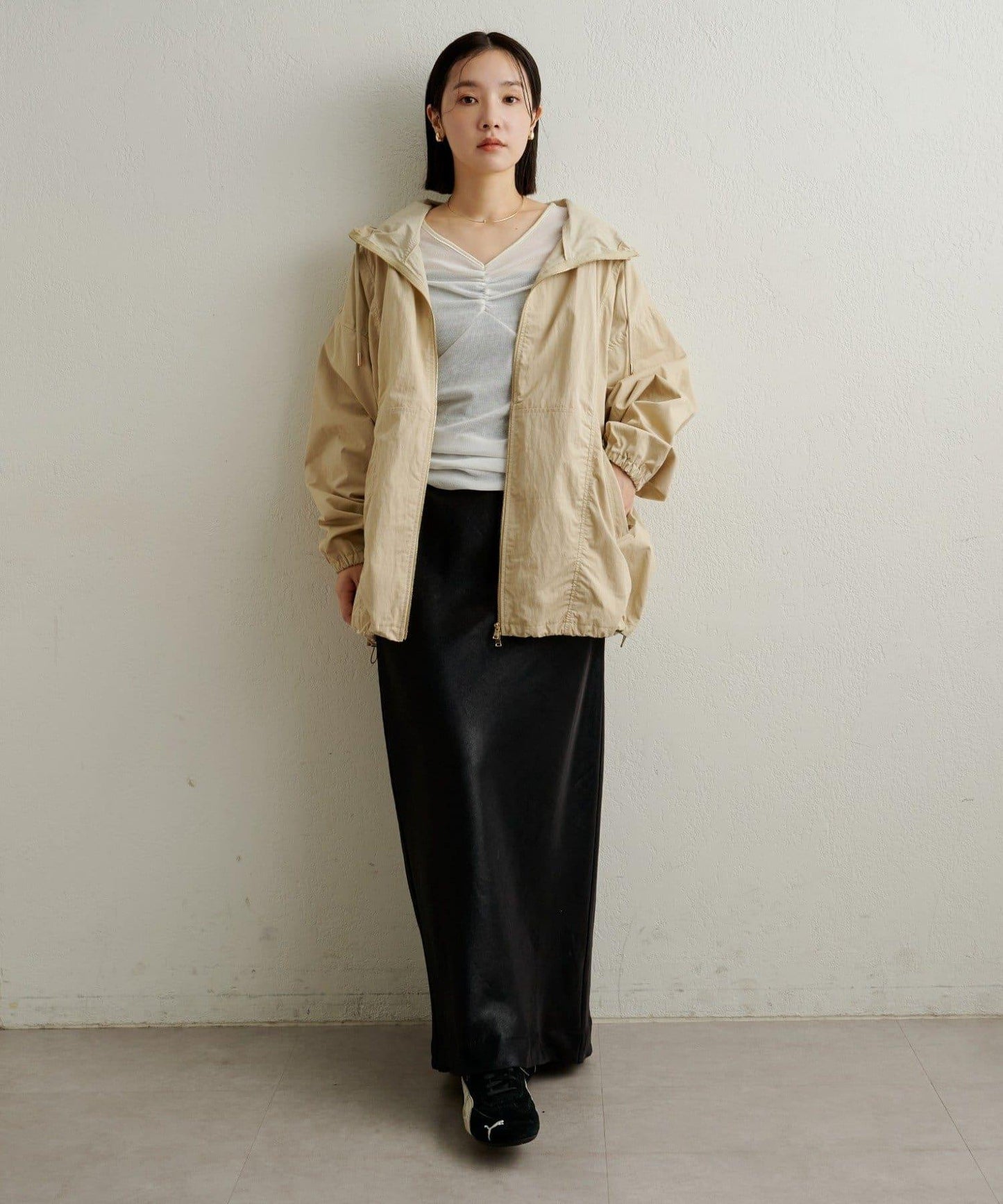 緞面拼接長袖T恤