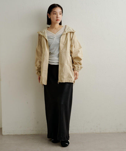 緞面拼接長袖T恤