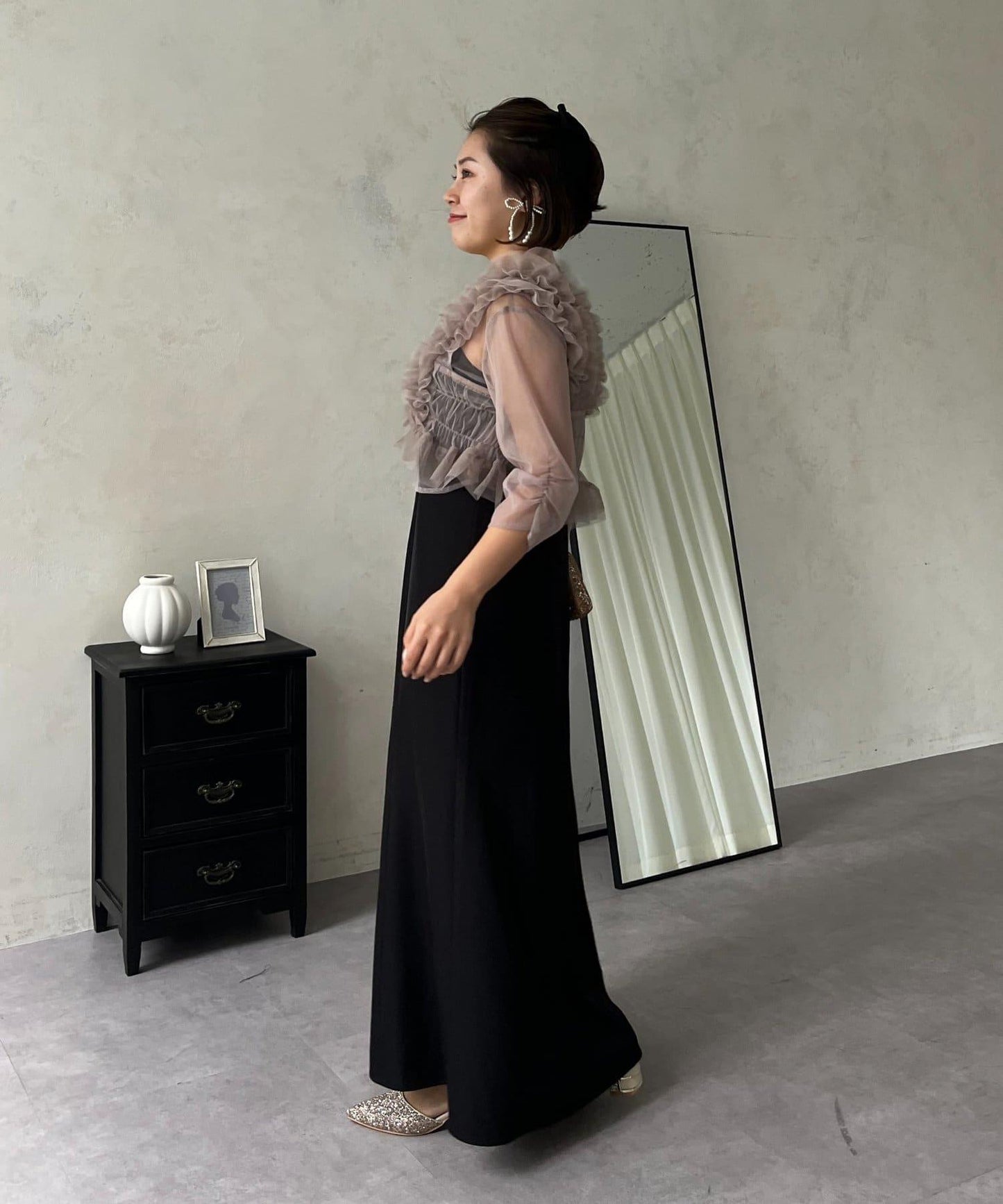 【MOMO】透視荷葉邊吊帶疊穿連衣裙