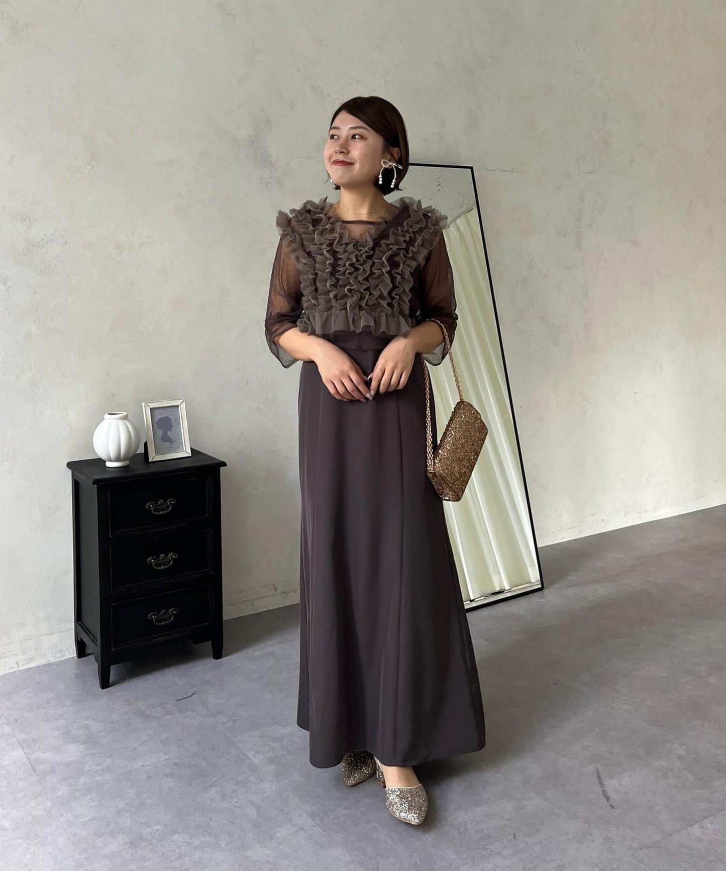 【MOMO】透視荷葉邊吊帶疊穿連衣裙