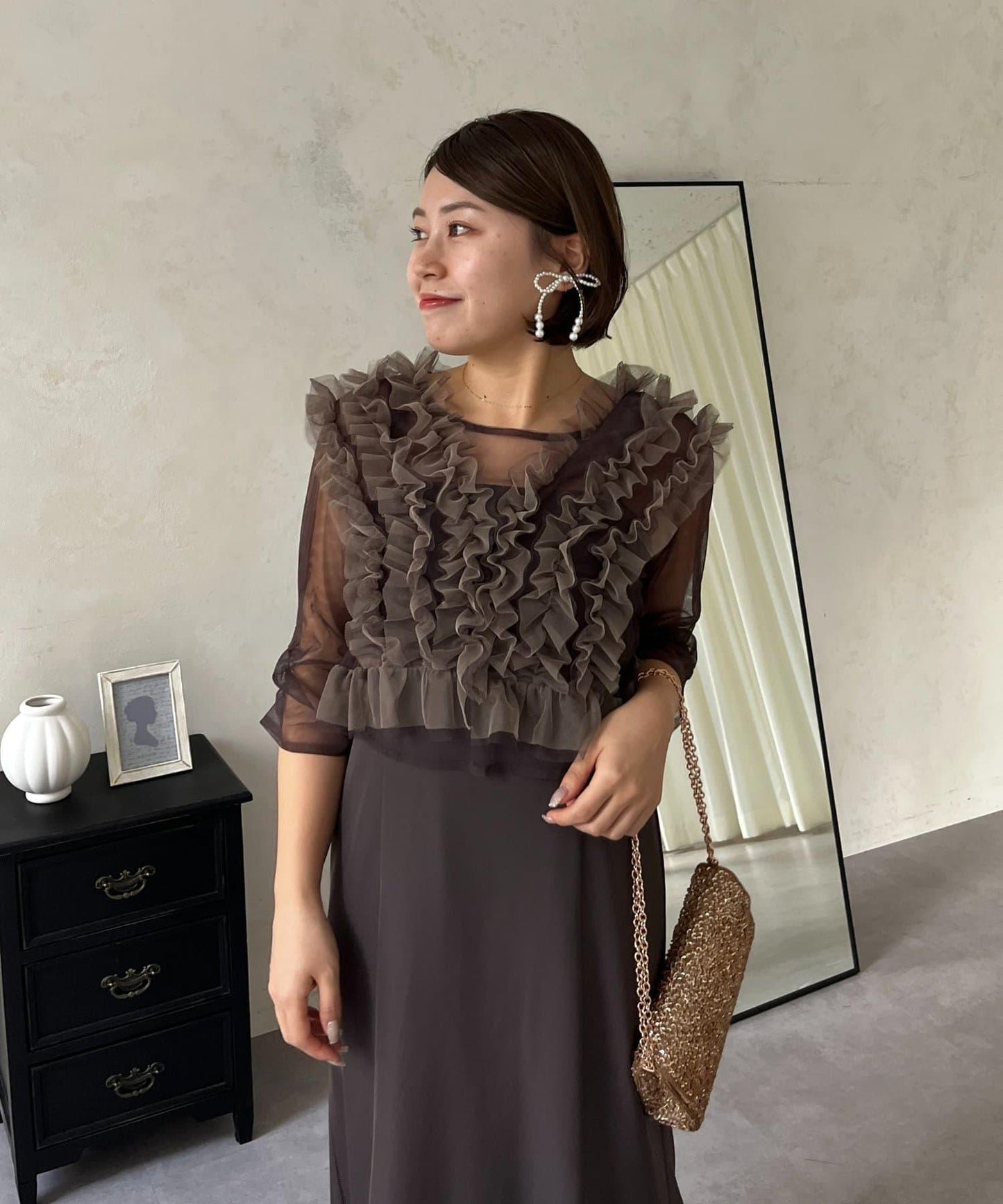 【MOMO】透視荷葉邊吊帶疊穿連衣裙