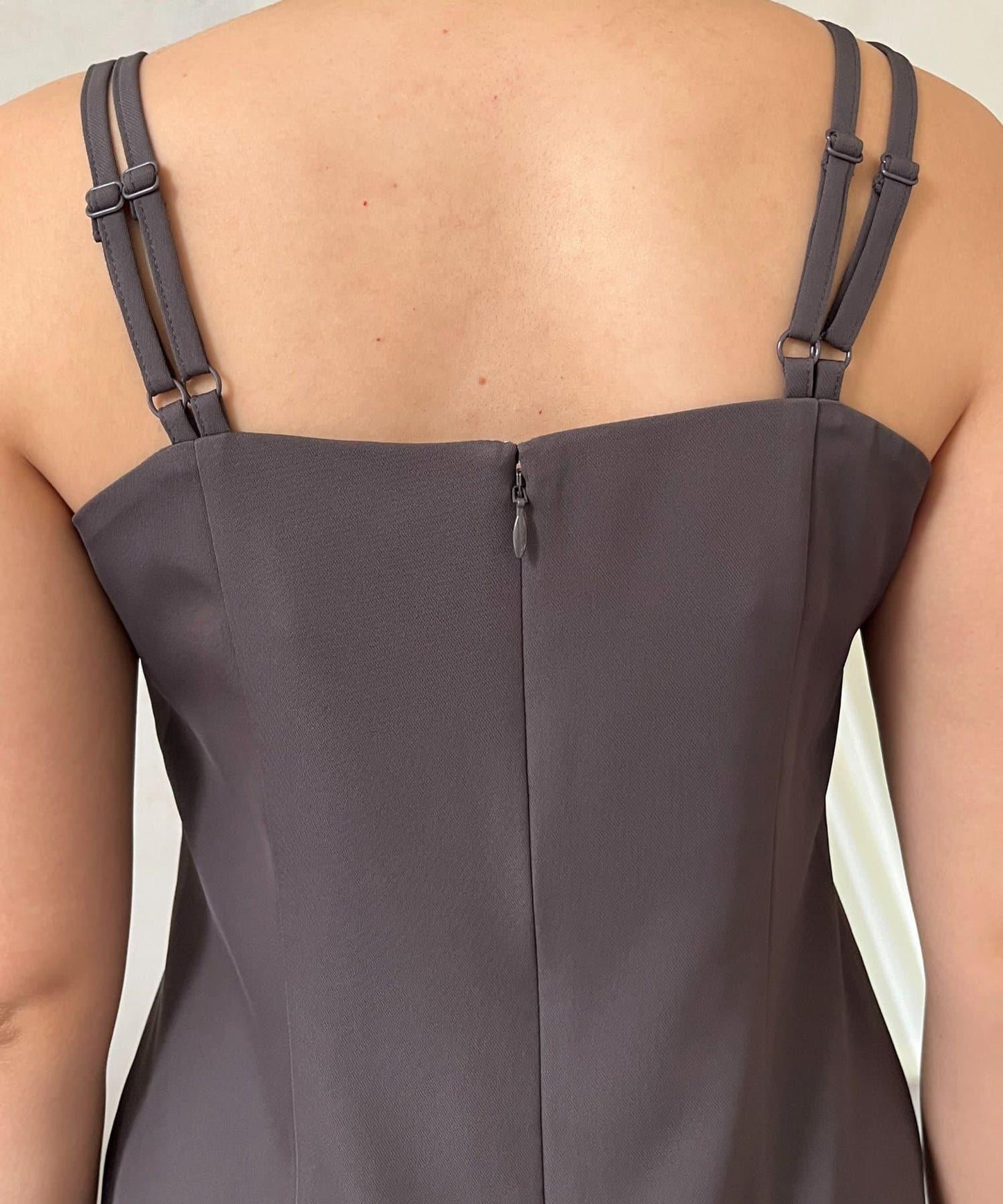 【MOMO】透視荷葉邊吊帶疊穿連衣裙