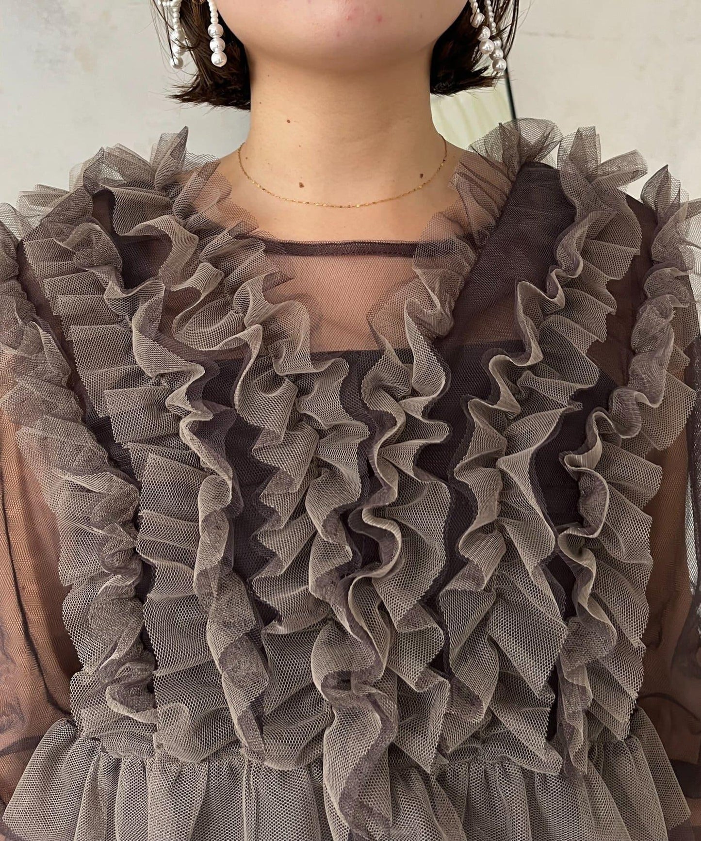 【MOMO】透視荷葉邊吊帶疊穿連衣裙