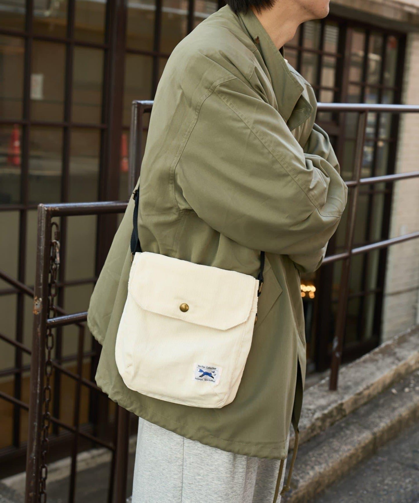 【FOX】燈芯絨翻蓋迷你單肩包